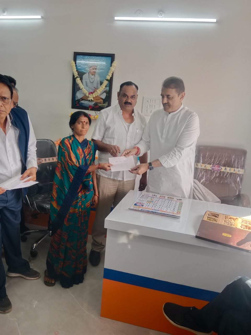 Member counselling at counter